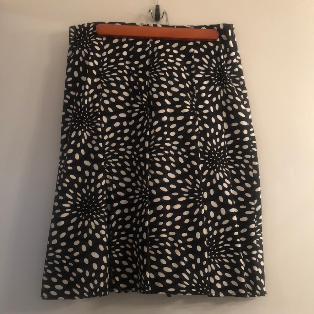 White House Black Market Skirt